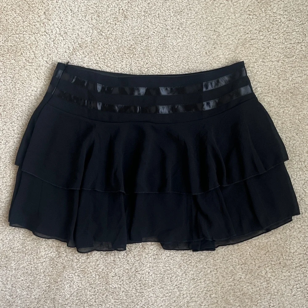 Edikted Double Ribbon Belt Ruffled Chiffon Mini Skirt in Black Women's Large - Picture 5 of 8